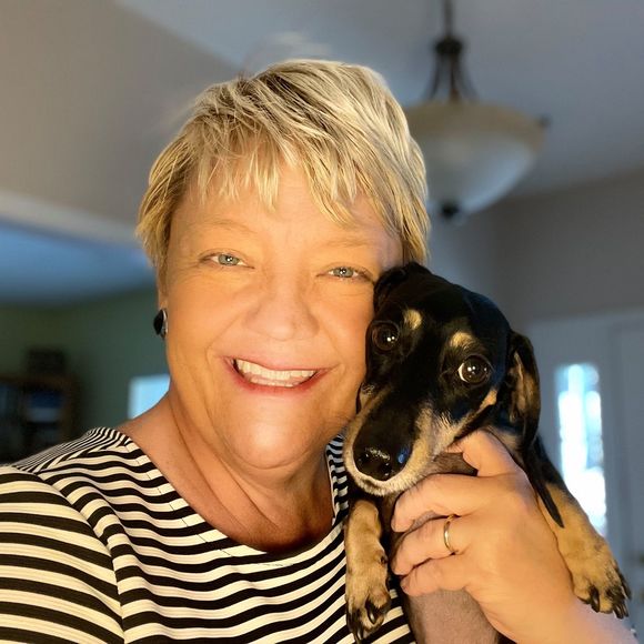 Meet your Posher, Lynn - Picture 1 of 1